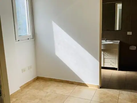 Excelente/AMB1 1/2/balcon/cocina con lavadero/46M2/contrafre