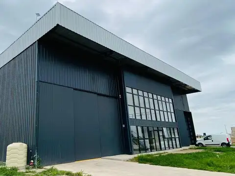 VENTA NAVE EN PARQUE INDUSTRIAL UNQUILLO CÓRDOBA