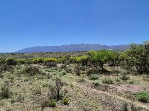 Terreno en Venta en La Cumbre, USD 12.000