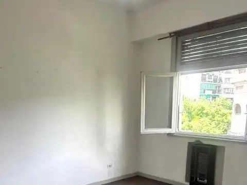 San Pedrito Al 90 , P. 2 Por 97 , Piso 2