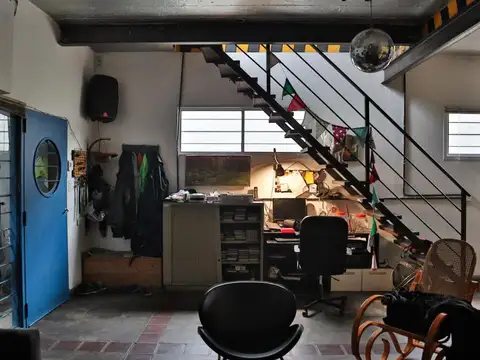 Depto Tipo Casa 3 ambientes con 2 baños