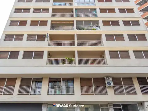 VENTA SEMIPISO CENTRICO C0N  TERRAZA PROPIA