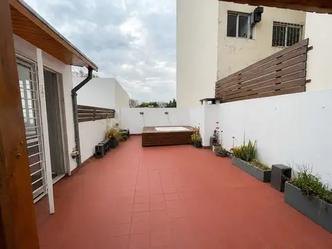 Galvan 3100, Piso 1