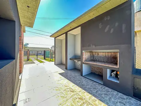 Casa en Venta con 1 cochera