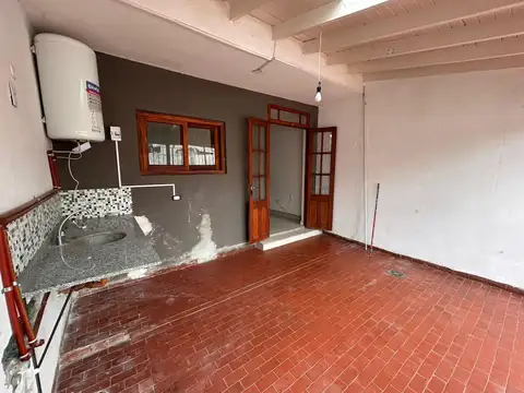 Depto Tipo Casa en Venta con 1 cocheras