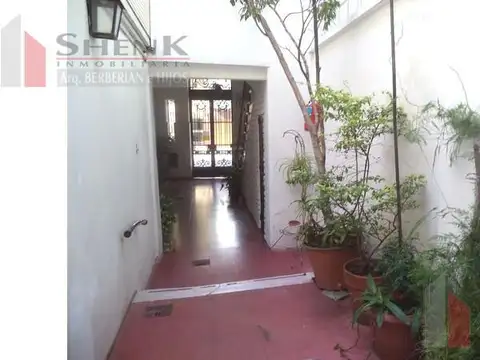 Depto Tipo Casa en Alquiler de 3 dormitorios