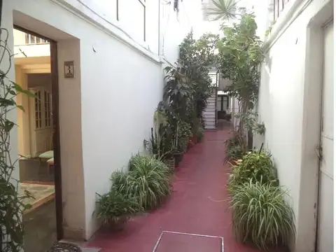 Depto Tipo Casa en Alquiler de 4 ambientes
