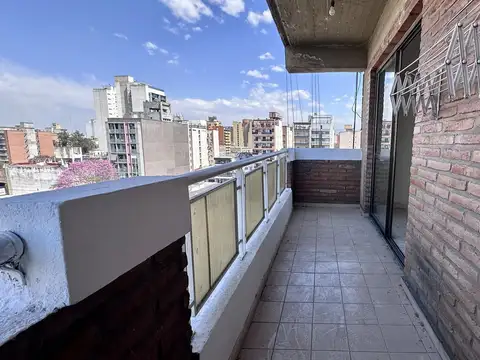 Dpto. en Venta Dos dormitorios, Barrio Sur, Cochera y Balcón