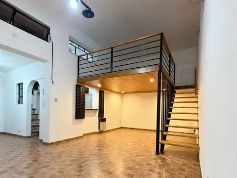 Depto Tipo Casa en Alquiler en Paternal, $ 1.500.000