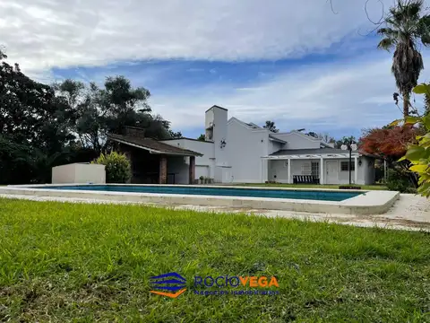 Casa quinta en venta en Lujan