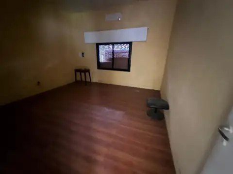 SAN MARTIN VENTA CASA 3 AMB CON DEPTO DE 2 AMB APTO CREDITO