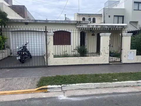 VENTA CASA 2 DORMITORIOS QUEBRADA DE LAS ROSAS CBA