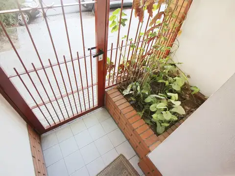 Depto Tipo Casa en Venta de 8 ambientes