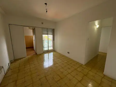 Departamento 3 ambientes en Liniers.