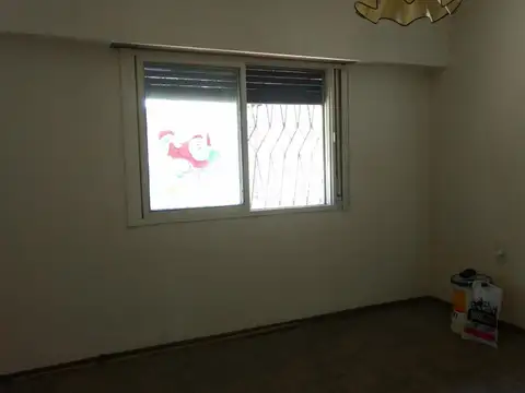 CASA 3 AMB CON FONDO LIBRE Y COCHERA - VILLA BALLESTER