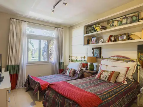 Casa 6 ambientes con 6 baños