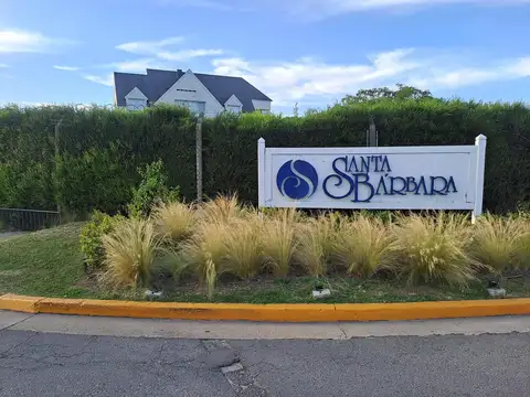 Casa en Venta con 6 cocheras
