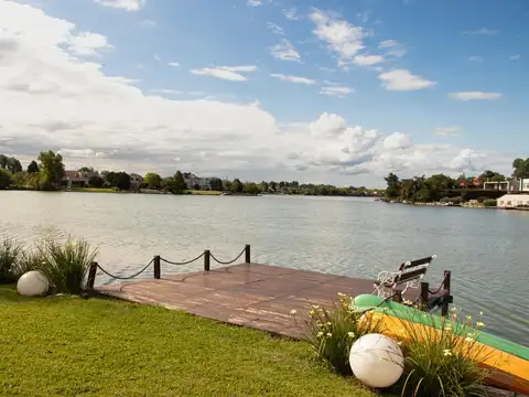 Casa en Venta en Troncos del Talar, USD 1.600.000