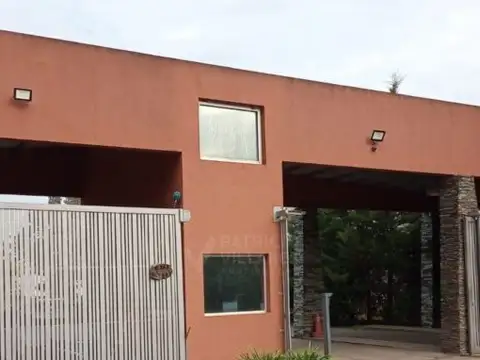 C. 163 7887, Guillermo Enrique Hudson, Provincia de Buenos Aires, Argentina