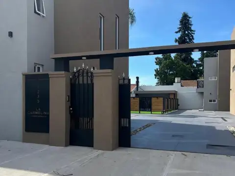 Departamento en alquiler de dos ambientes con cochera