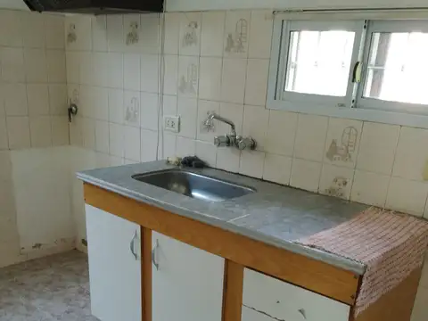 DUPLEX DE DOS DORMITORIOS CON GARAGE Y PATIO