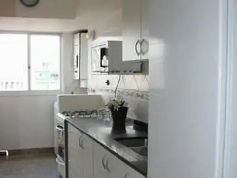 Independencia 400, Piso 9