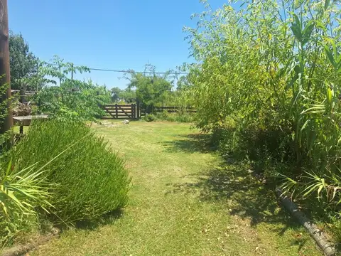 Casa 2 ambientes con 1 baño