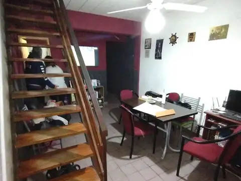 Casa 3 ambientes con 1 baño