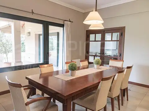 Casa en Venta de 5 dormitorios