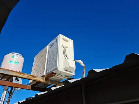 Casa en Venta con 4 cocheras