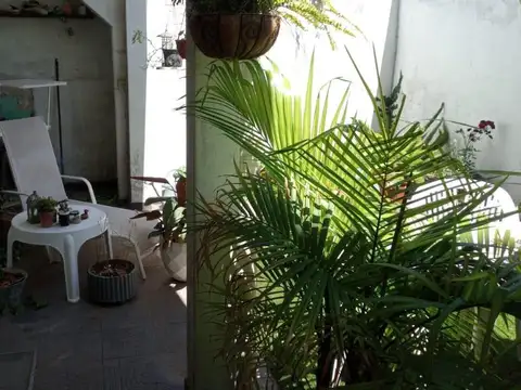 CASA EN VENTA MORENO 5100 VILLA DOMINICO