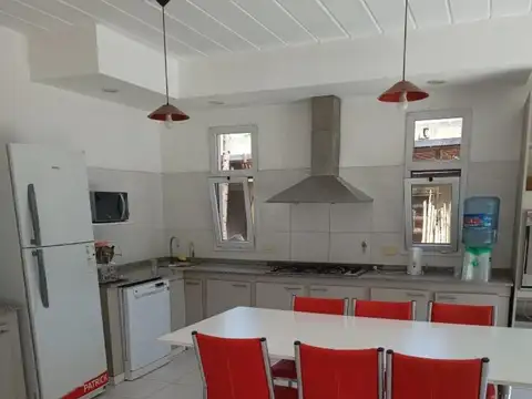 Casa 5 ambientes con 3 baños