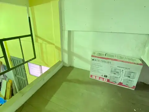 Venta Local Comercial. Montevideo N°992. Bernal Oeste.