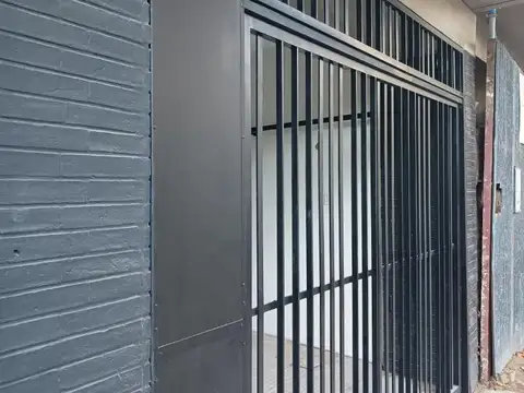 Cochera independiente Saenz peña