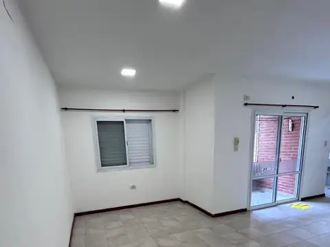 Juan Domingo Peron 1451 , Piso PB