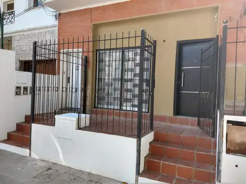 Depto Tipo Casa Monoambiente con 1 baño