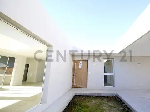 Casa en Venta en Haras Del Sur 3, USD 270.000