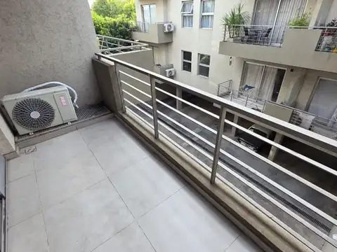 Departamento en Alquiler en Bernal, $ 500.000