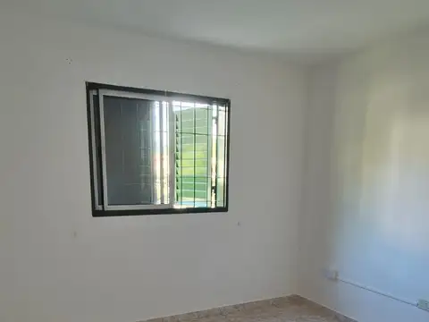 Departamento Dos Dorm. con Cochera. Barrio Confluencia.