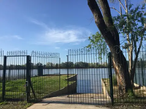 Terreno en Venta en Parana Las Palmas, USD 400.000