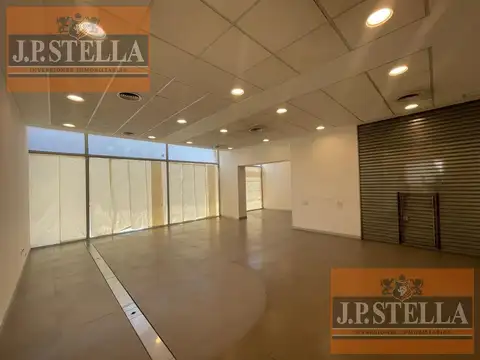 Local Comercial en Esquina 160 m² S/ Avenida y PA Dpto de 2 Amb c/ Cochera - Centro (Moreno)