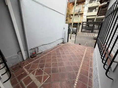 Casa en Alquiler con 1 cochera