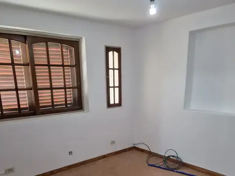 Depto Tipo Casa en Alquiler 40 años