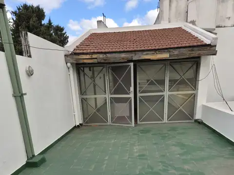 Depto Tipo Casa en Alquiler de 4 ambientes