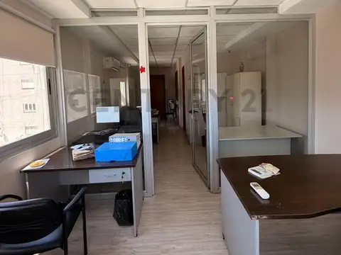 Alquiler de OFICINA en el centro de Mendoza