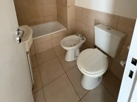 Departamento en Alquiler en General Jose De San Martin, $ 300.000