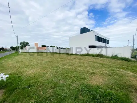 Lote en calle 24 esquina 78 en Venta excelente oportunidad!