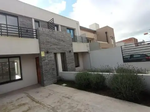 Rejón e/ Miguel de Unamuno y Juana Gorriti