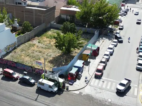25 de Mayo  al 700