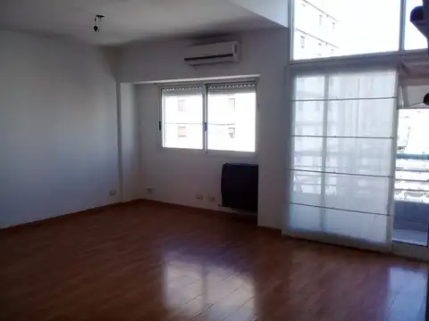 Bauness 2500, Piso 9